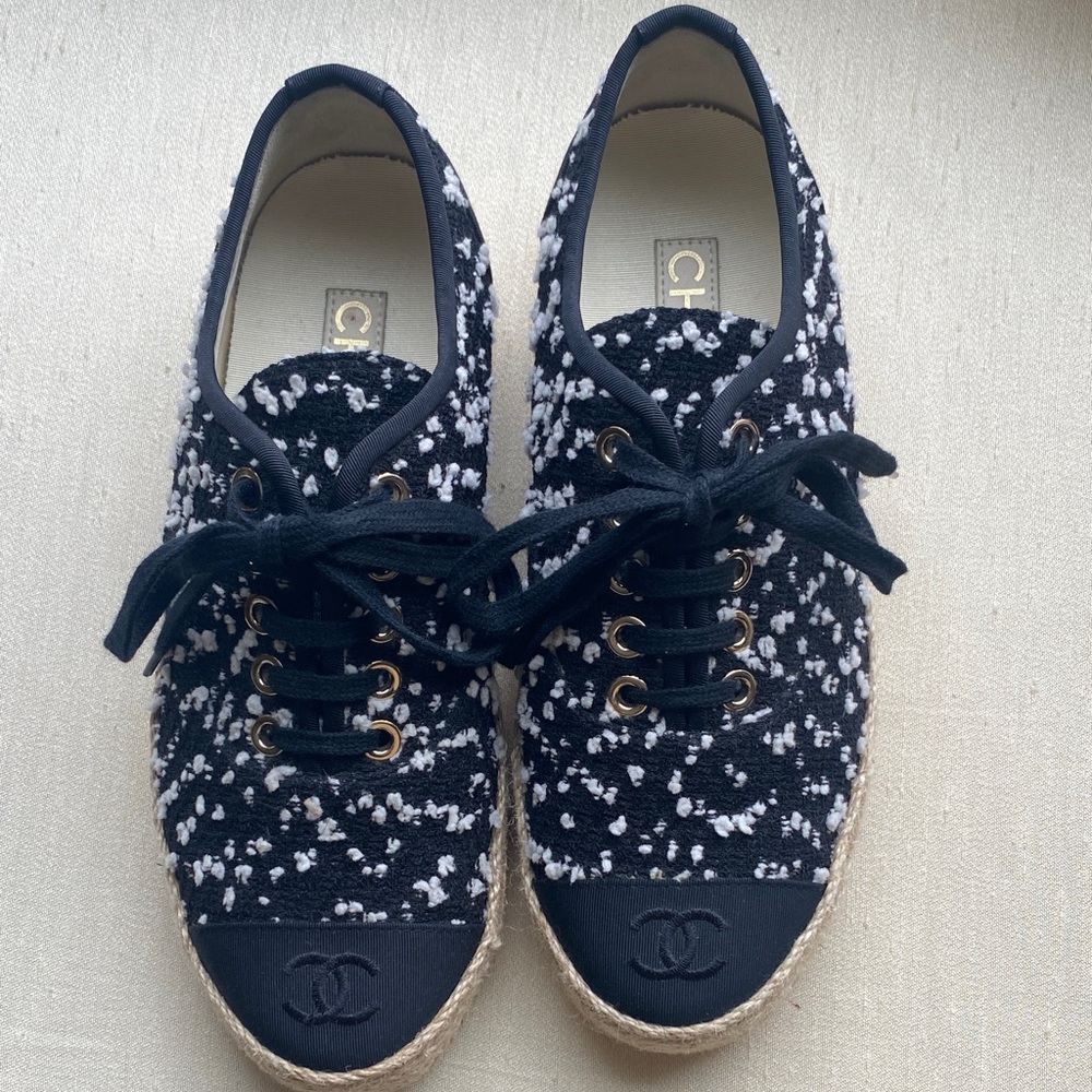 CHANEL Tweed Black and White lace ups.